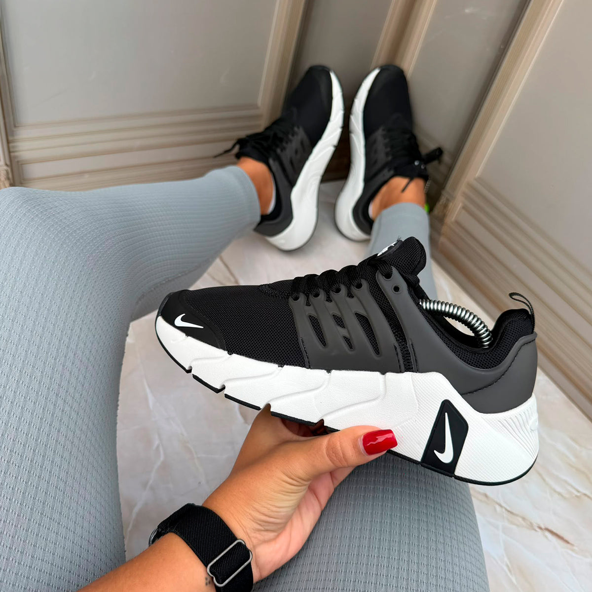 NIKE METCON DAMA
